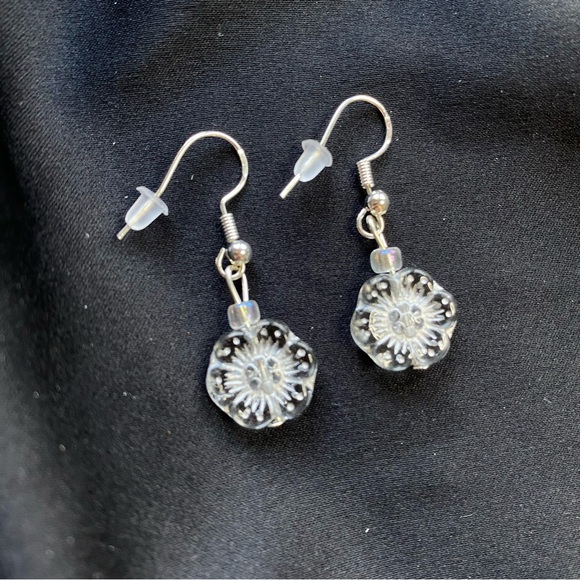 Blue Willow Boutique Earrings - Picture 2 of 4